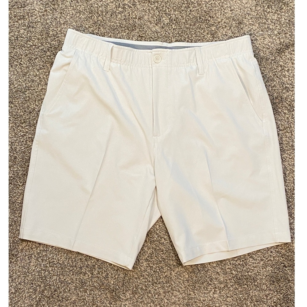 Under Armour Mens Golf Shorts Tan Performance Stretch Size 36 Flat Front